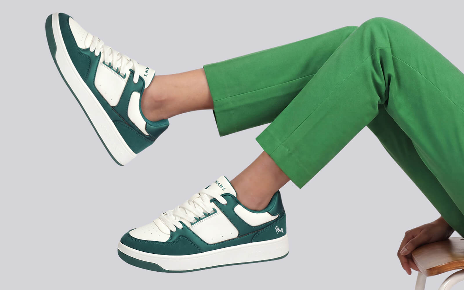 Remix Icon : White Green