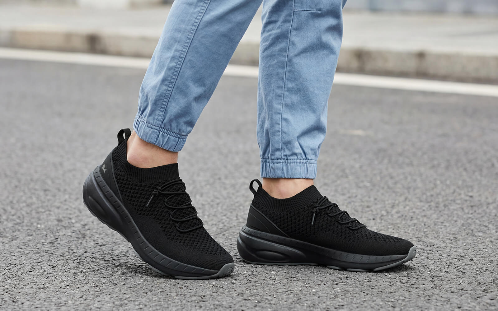 Begin Walk Soothe Lace Ups for Men : Black