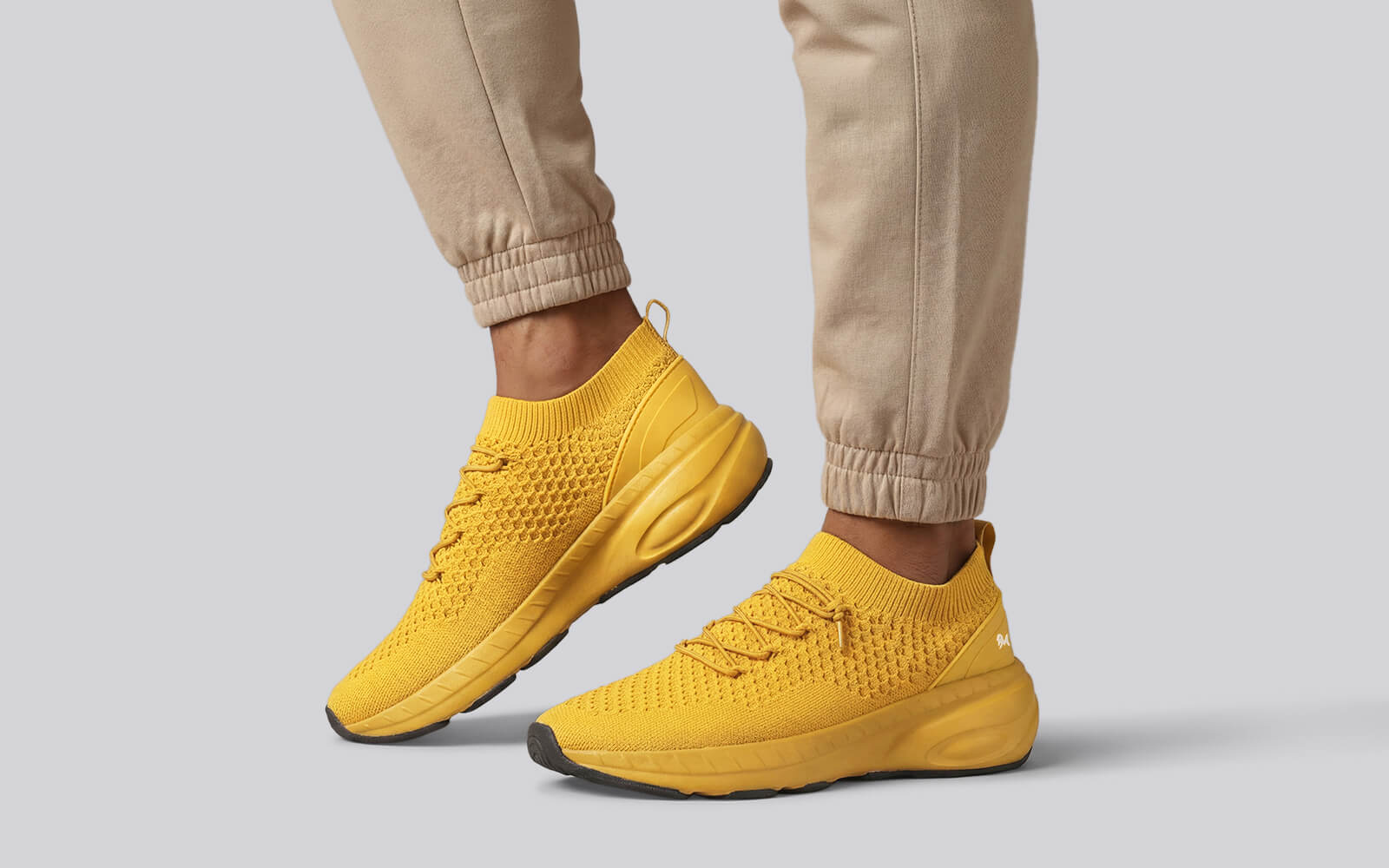 Begin Walk Soothe Lace Ups for Men : Yellow