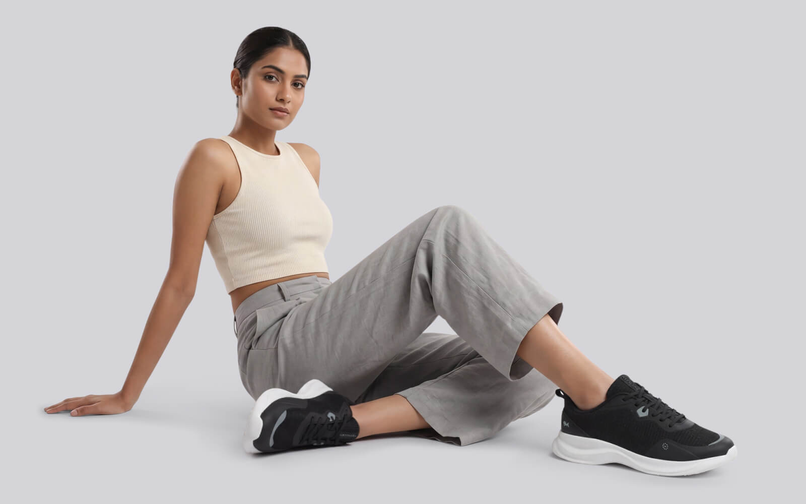Grid Rush Sneakers For Women : Black