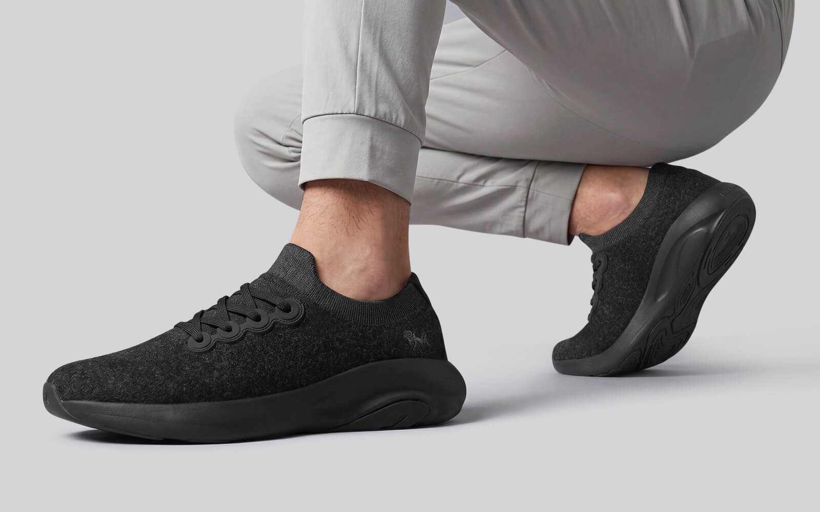 Lush Glider For Men : Black