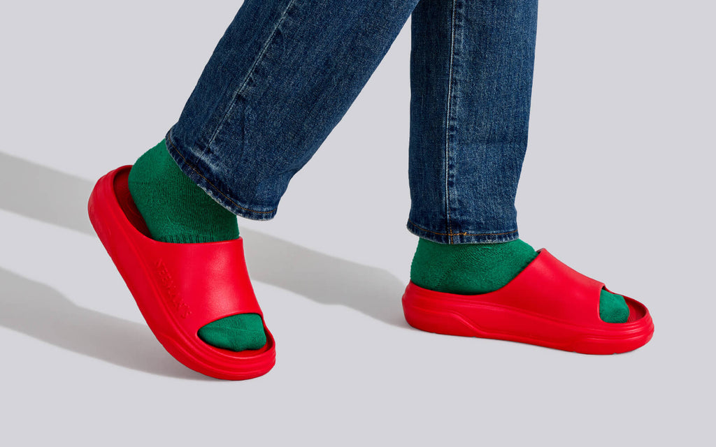 Cushers Slides For Men : Red