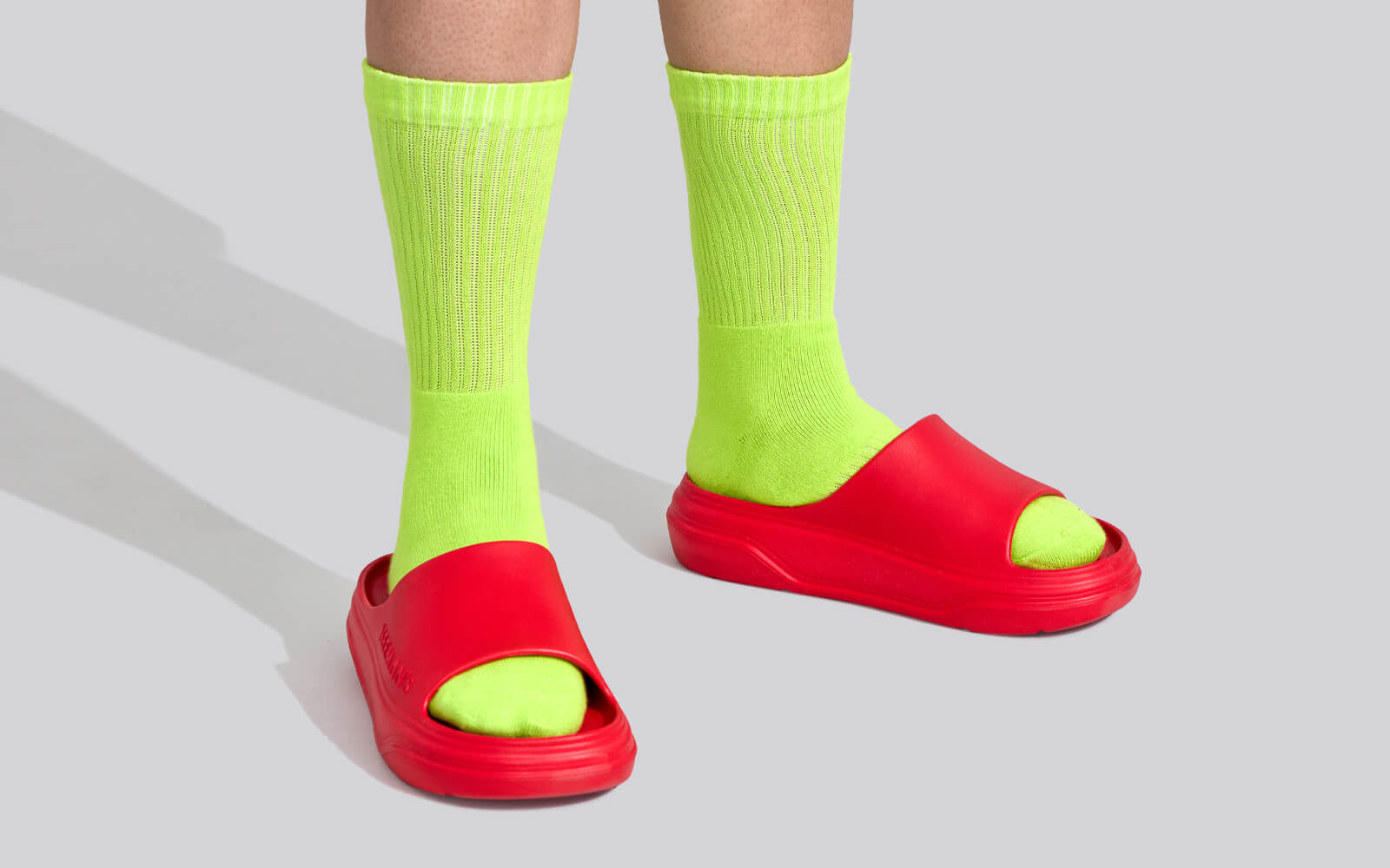 Cushers Slides For Women : Red