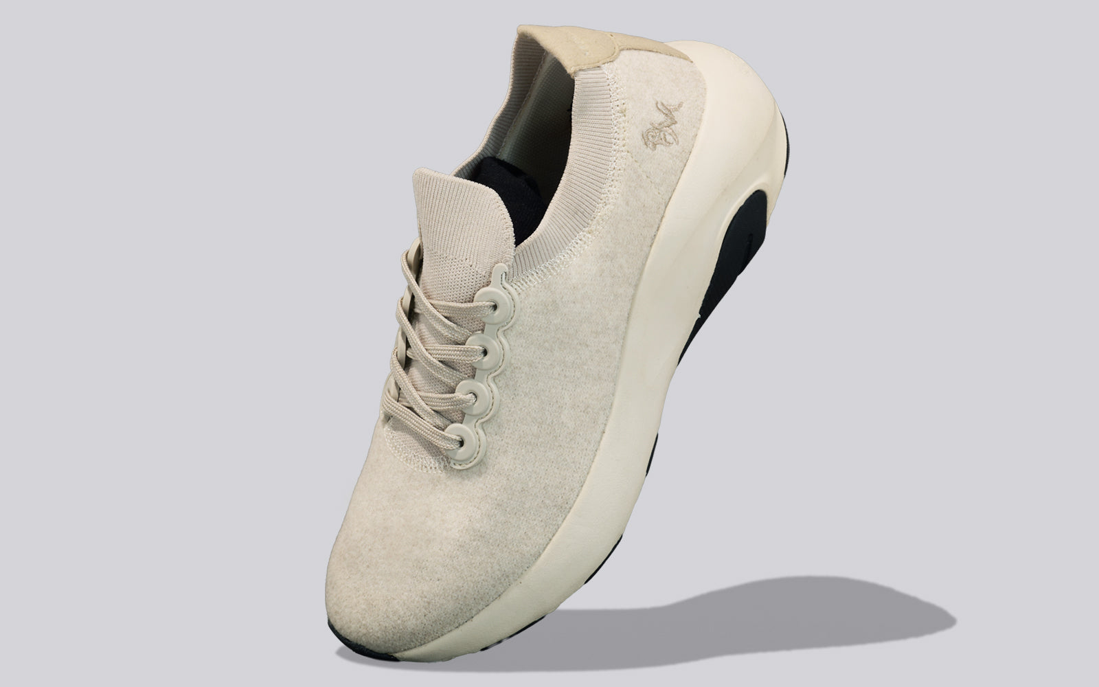 Lush Glider For Men : Ivory