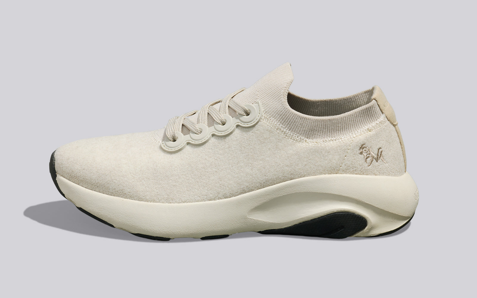 Lush Glider For Men : Ivory