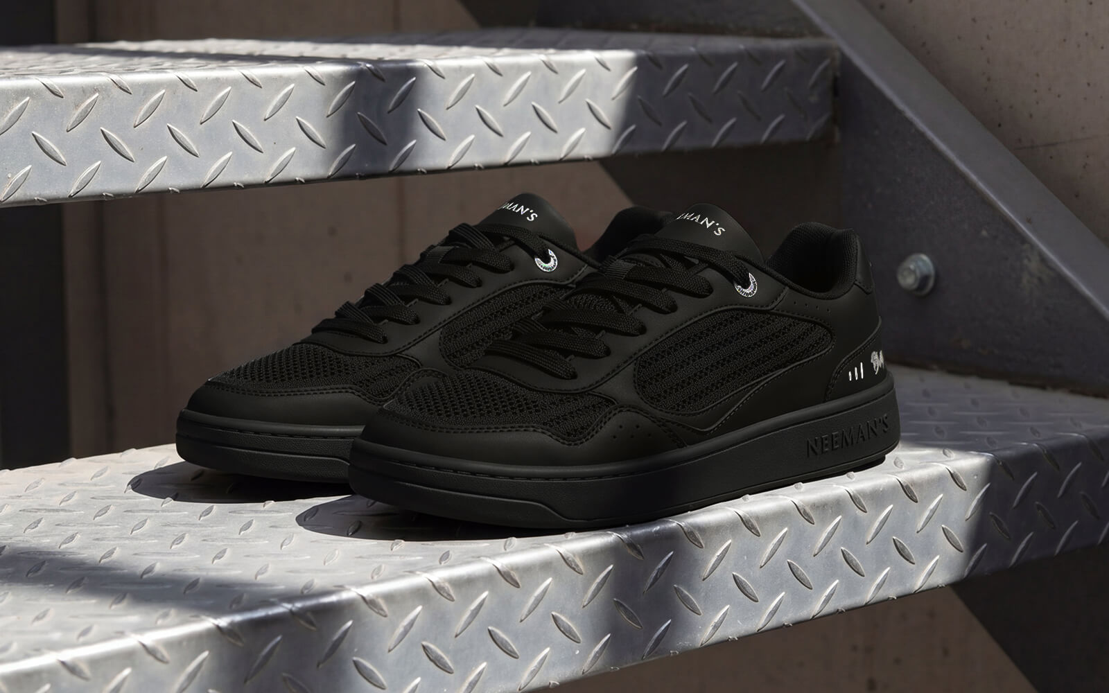 Remix Modish : Black